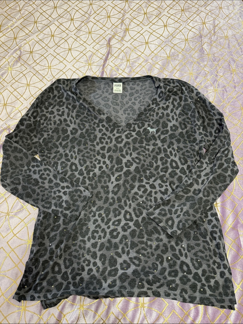 💥 PINK by Victoria's Secret Gray Leopard Print Tee